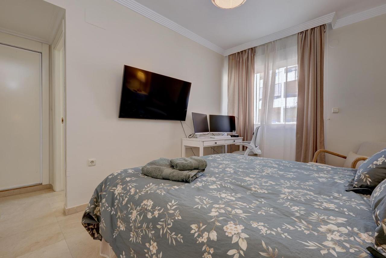 Lujo En Banana Beach Primera Linea De Playa Marbella Ngoại thất bức ảnh