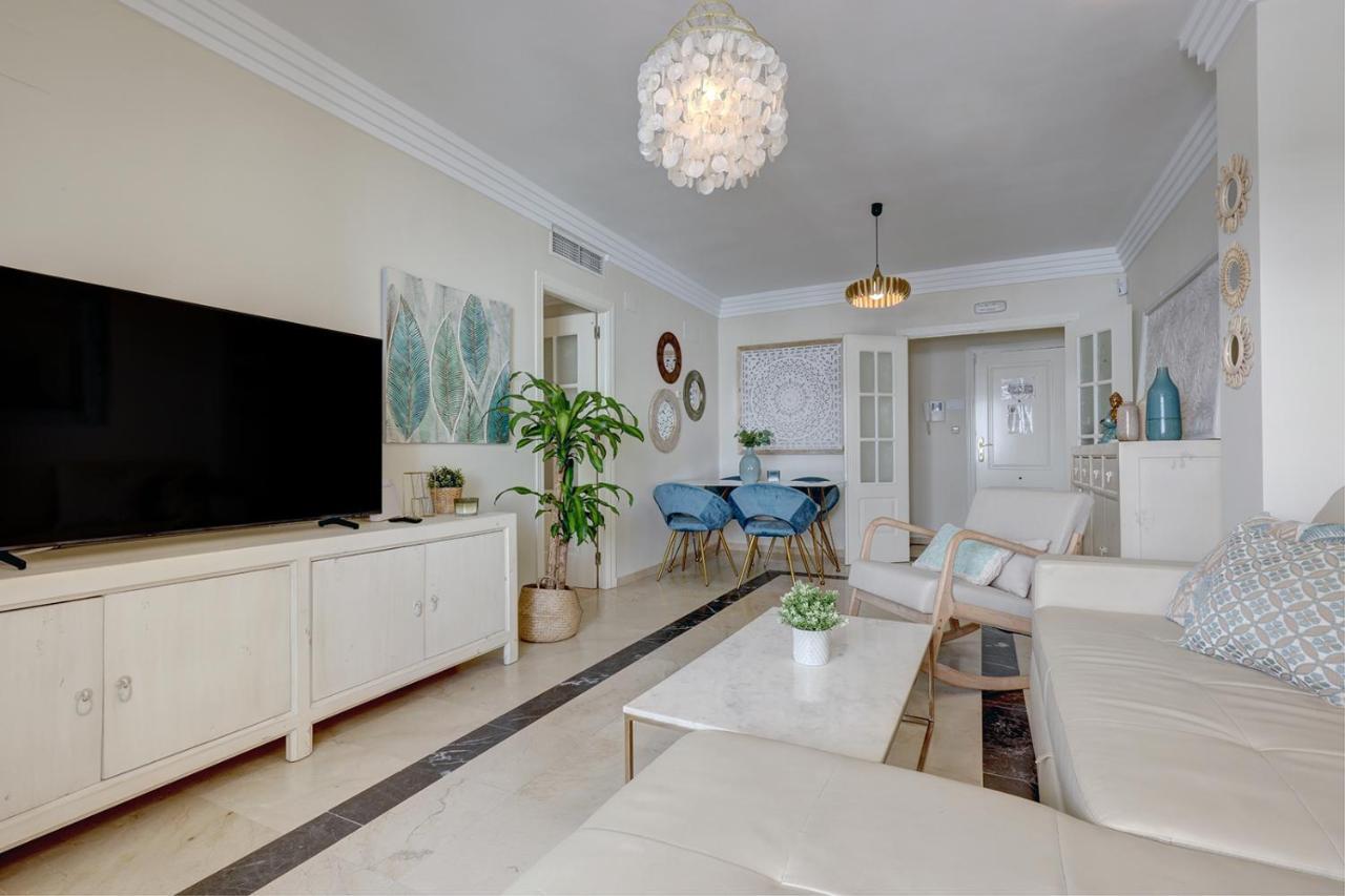 Lujo En Banana Beach Primera Linea De Playa Marbella Ngoại thất bức ảnh