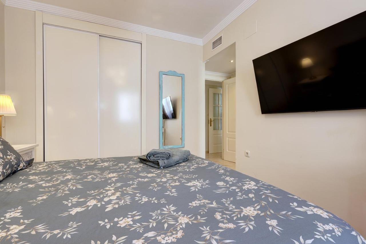 Lujo En Banana Beach Primera Linea De Playa Marbella Ngoại thất bức ảnh